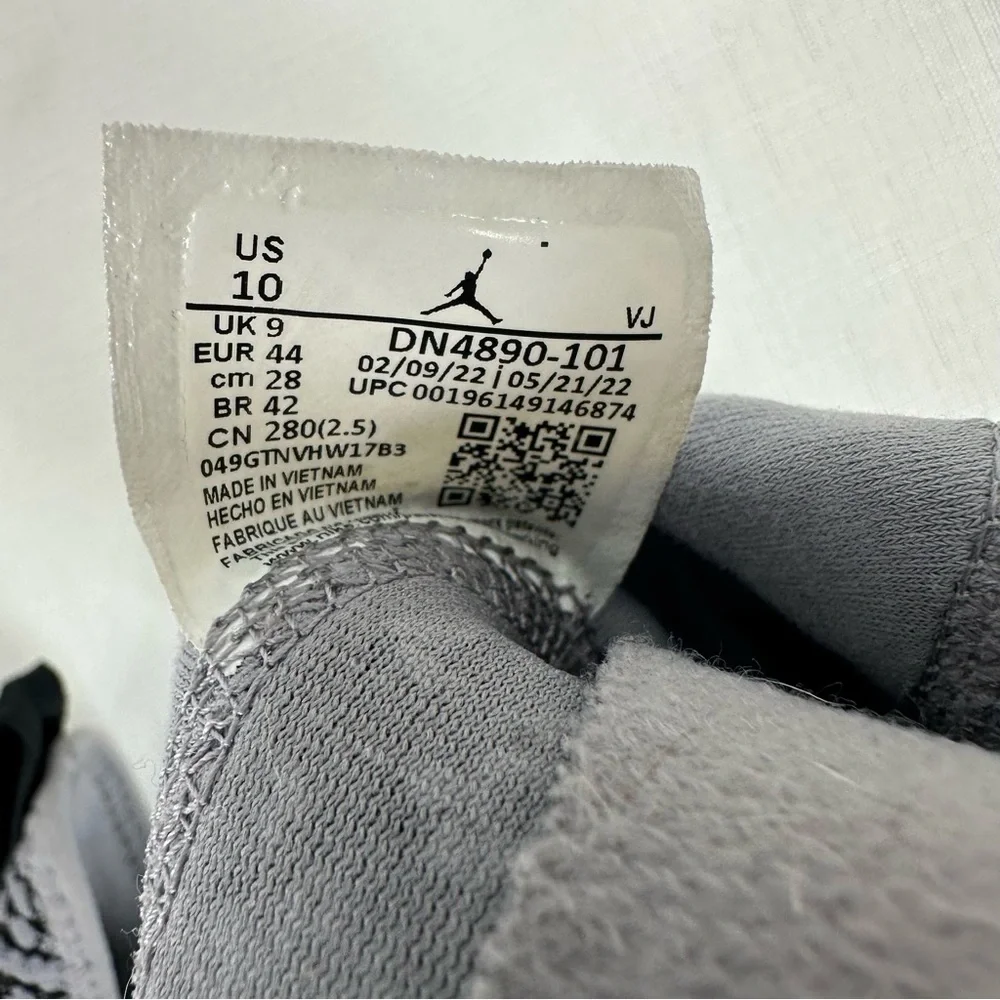 Nike Air Jordan Men’s Size 10 System.23 Cement Grey Insert Shoes
